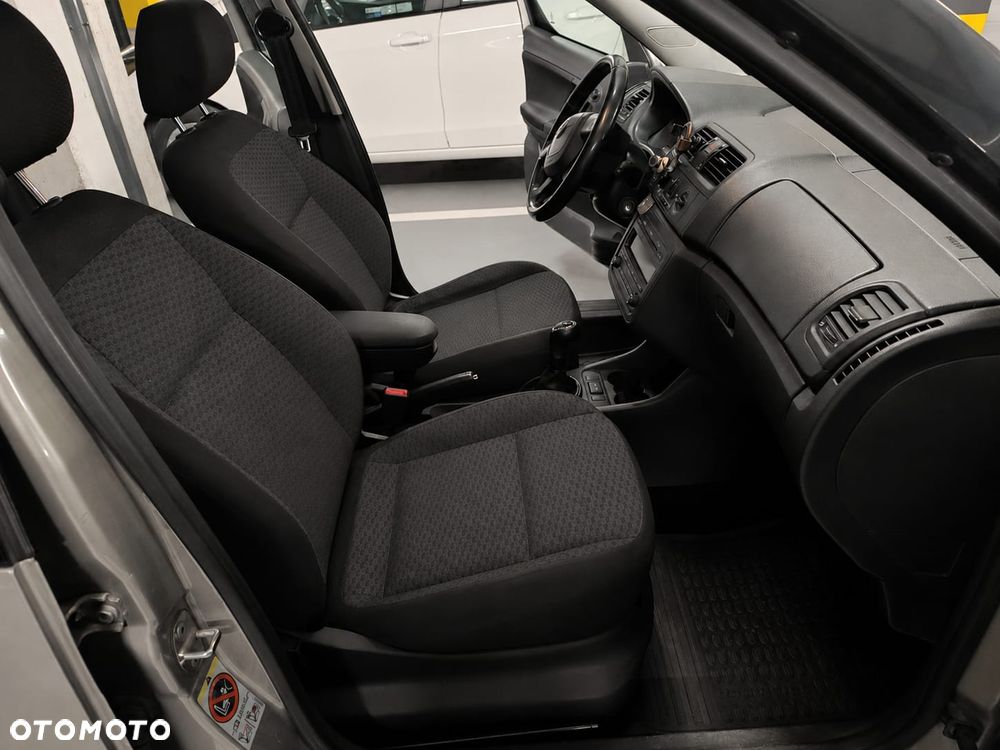 Skoda Roomster 1.2 TSI Active - 10