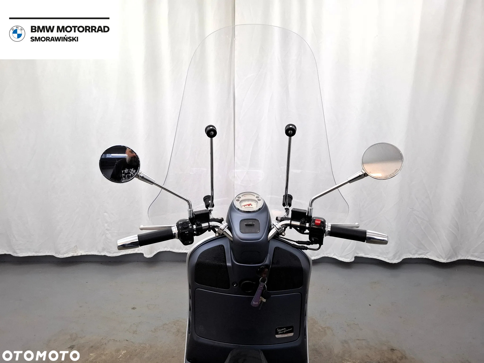Vespa GTS - 9