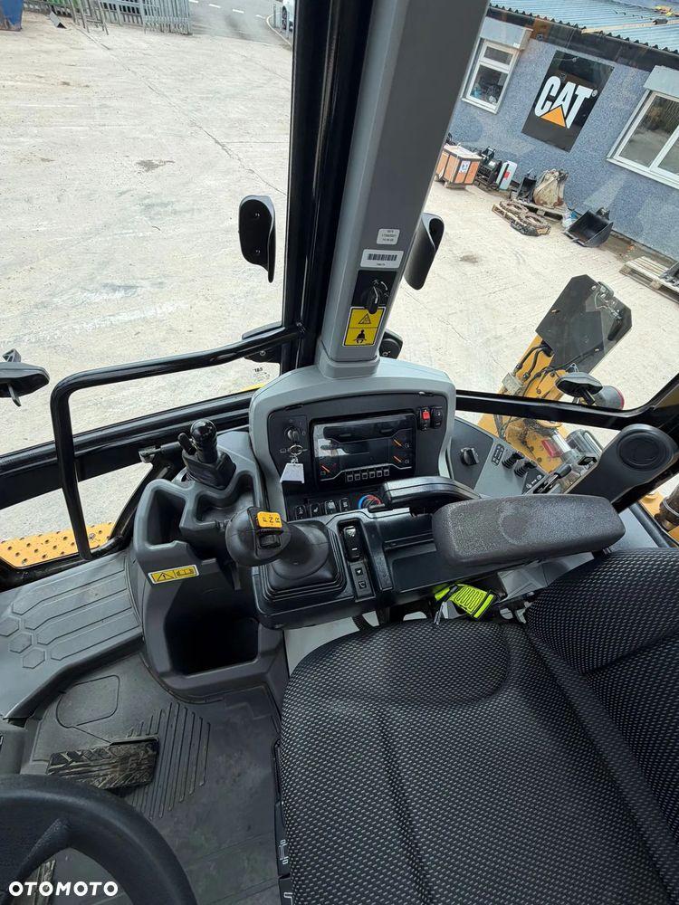 Caterpillar 432F - 22