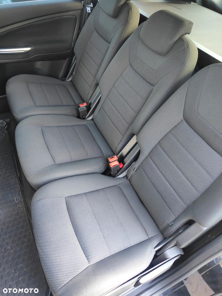 Ford S-Max - 15