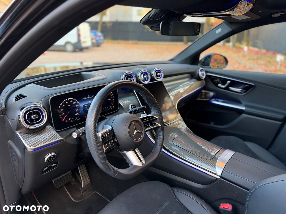 Mercedes-Benz GLC - 12