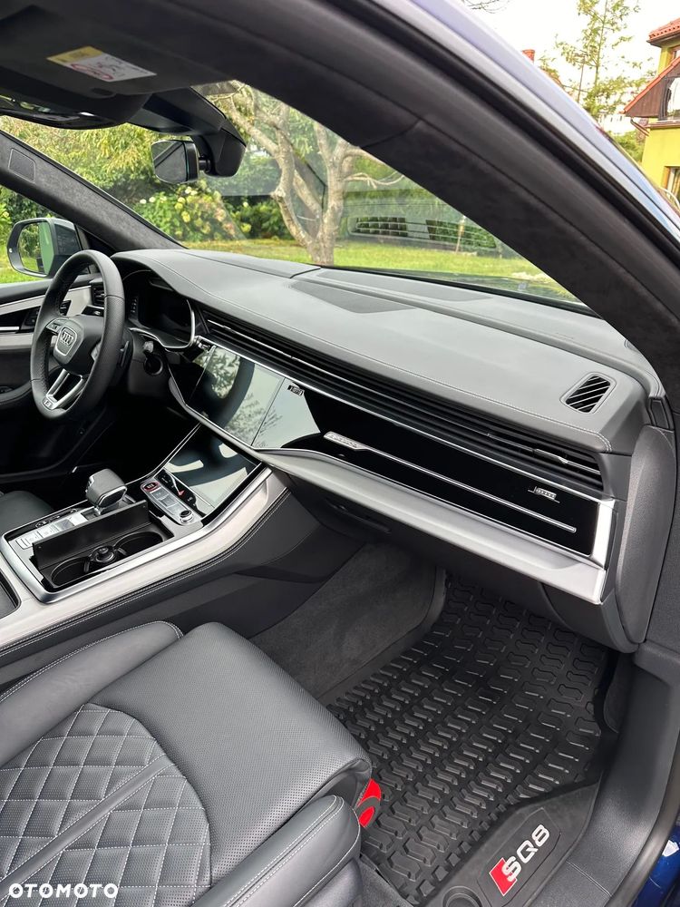 Audi SQ8 - 27
