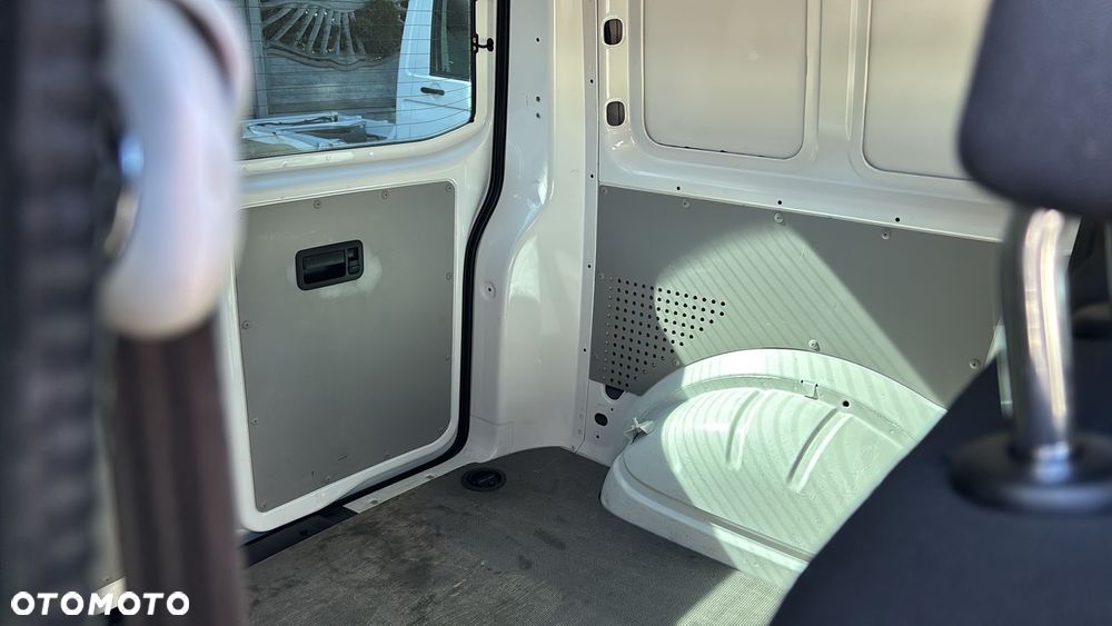 Volkswagen Transporter - 26