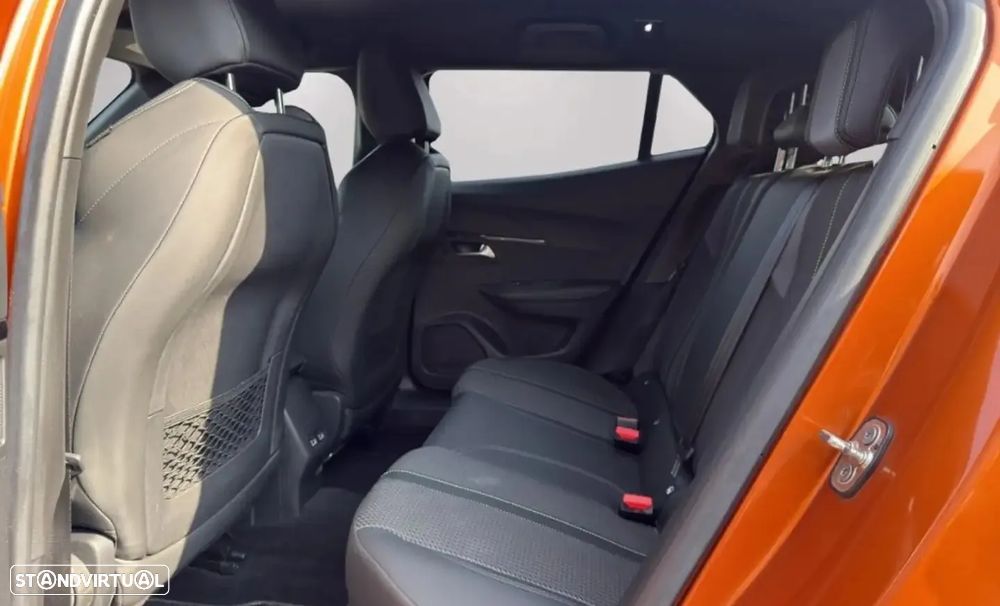 Peugeot 2008 1.5 BlueHDi GT - 12