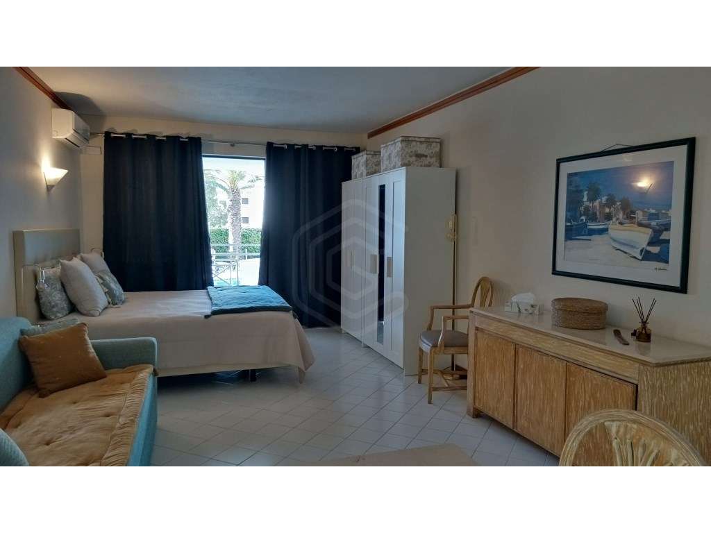 Apartamento T0 em condomínio com piscina e perto da praia em Albufe... - Grande imagem: 5/21