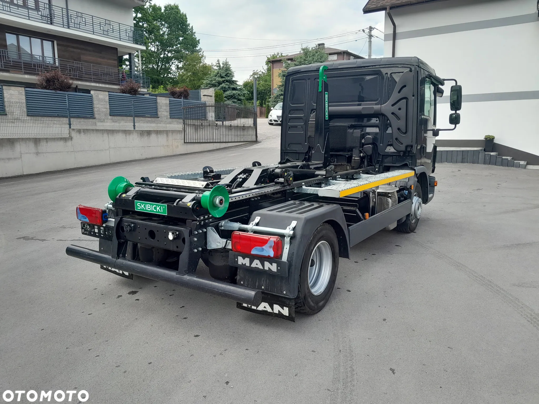 MAN TGL 12.250 nowe urządzenie hakowe SKIBICKI HKS 8/3300  ATEGO / TGM - 10