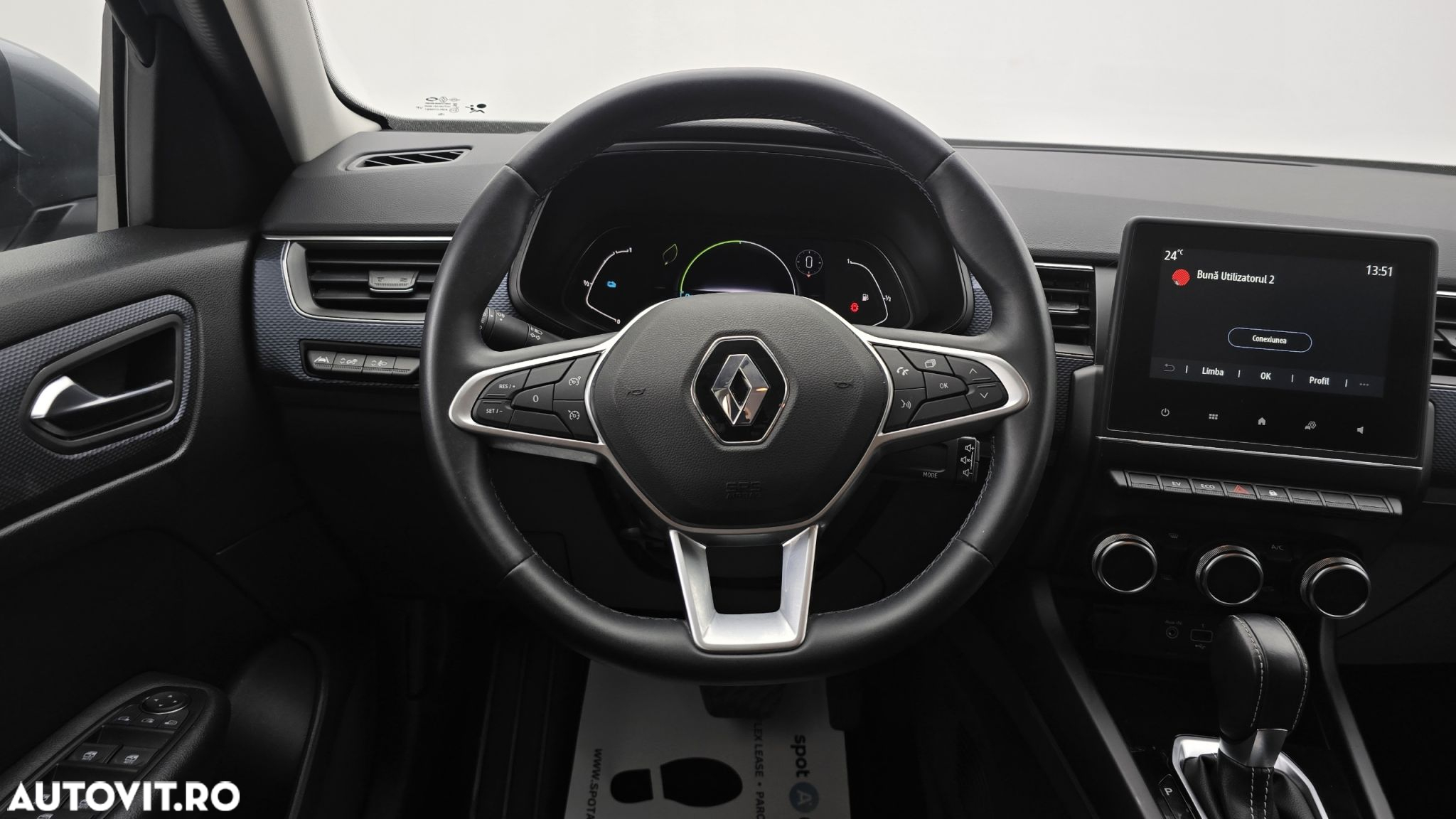 Renault Arkana E-TECH 145 Evolution - 15