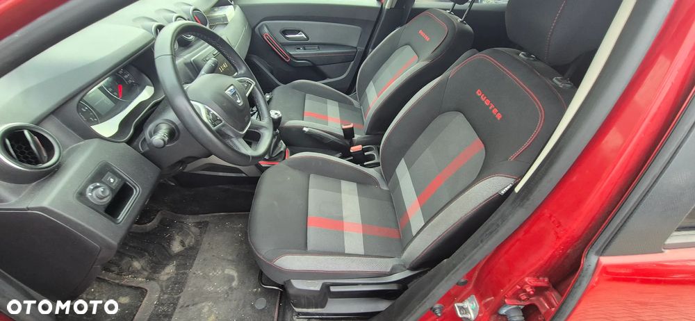 Dacia Duster 1.3 TCe FAP Techroad - 27