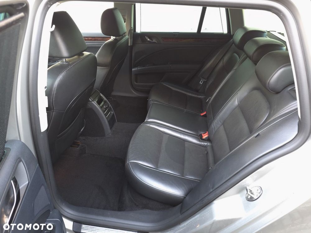 Skoda Superb 2.0 TDI Platinum DSG - 9