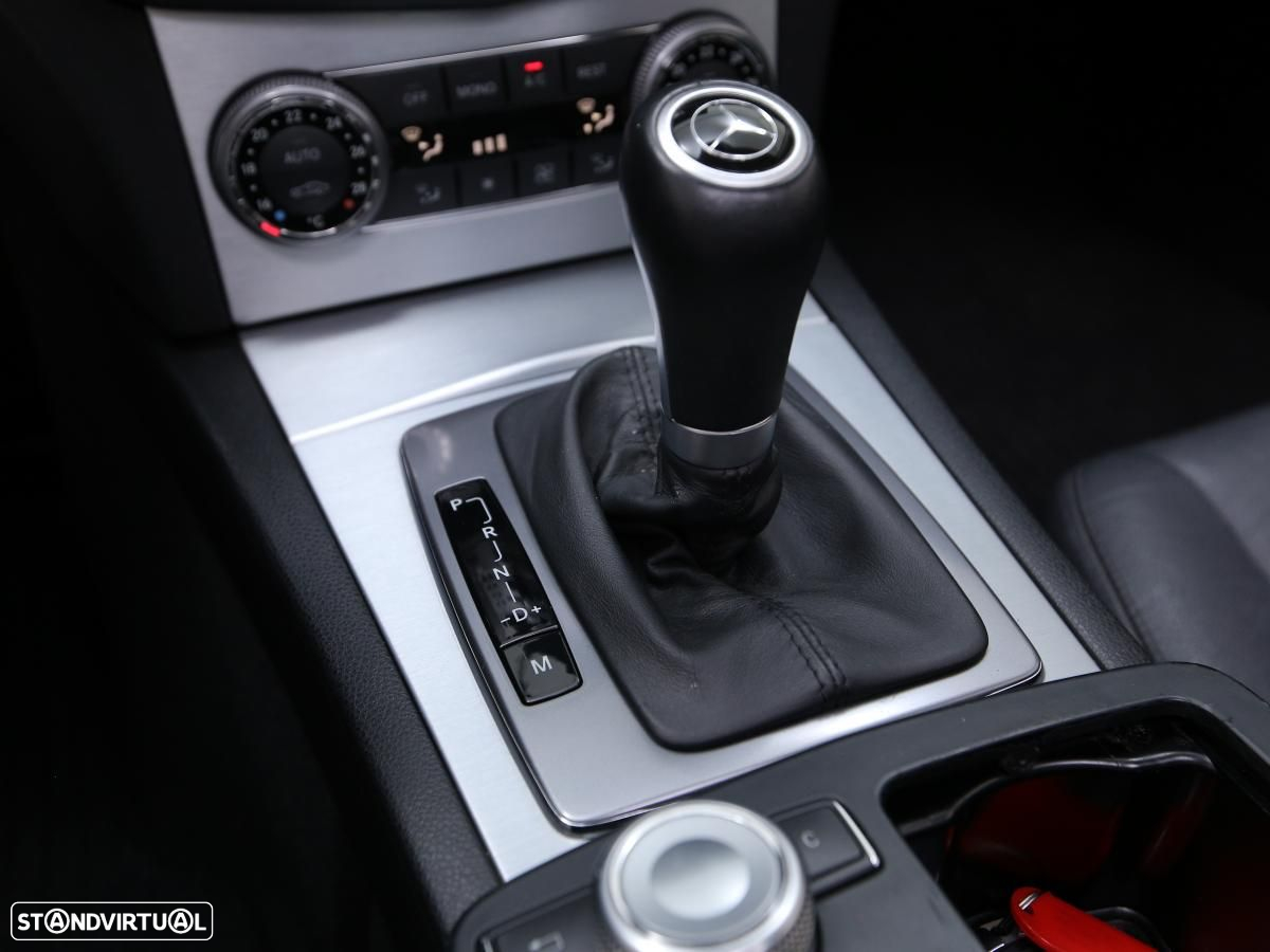 Mercedes-Benz C 320 - 26