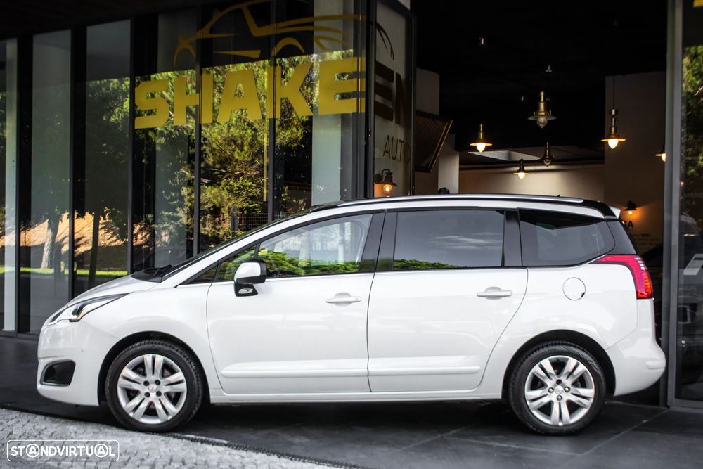 Peugeot 5008 HDI 115 Allure - 2