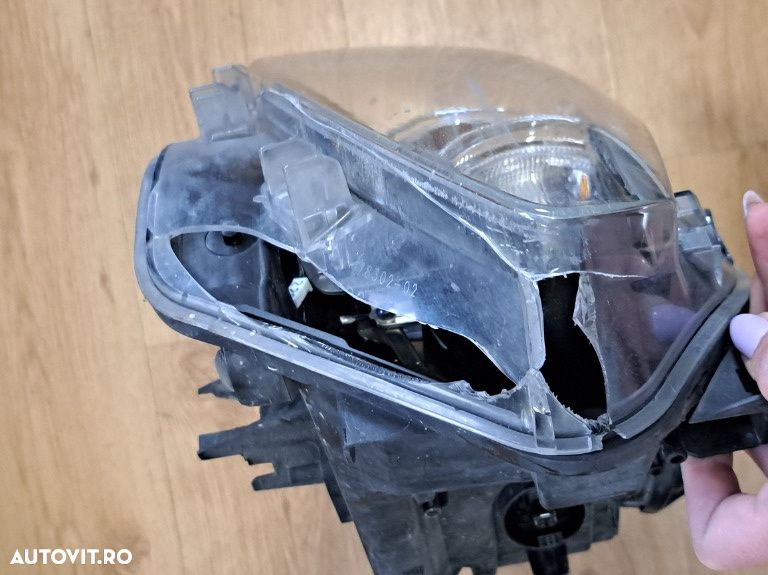 Far Dreapta BMW Seria 1 F20 F21 – AHL-Xenon (Dynamic Drive) – Original HELLA – Sticlă Spartă - 3