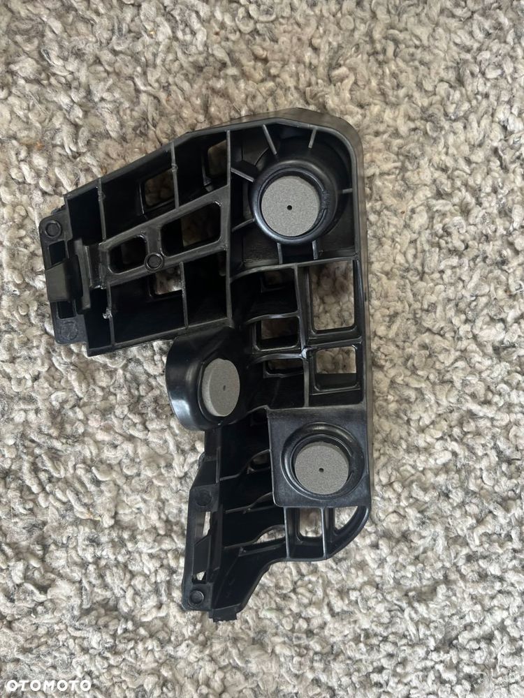 ślizg mocowanie uchwyt zderzaka prawy tył opel astra v k 2015- hb 13425522 - 1