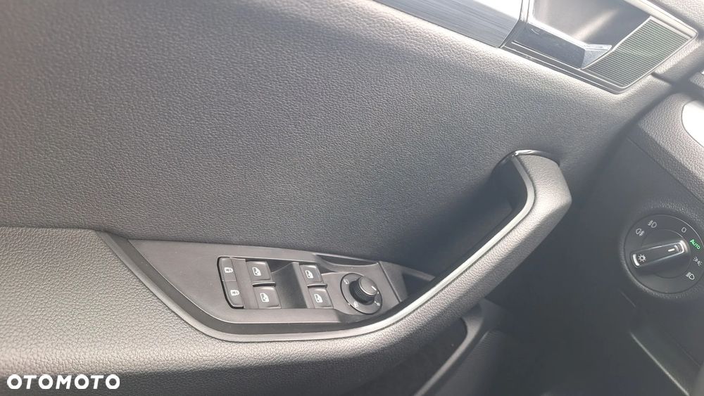 Skoda Superb 2.0 TSI Ambition DSG - 7