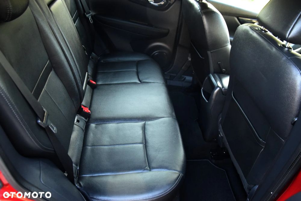 Nissan Qashqai 1.6 DIG-T Tekna - 17