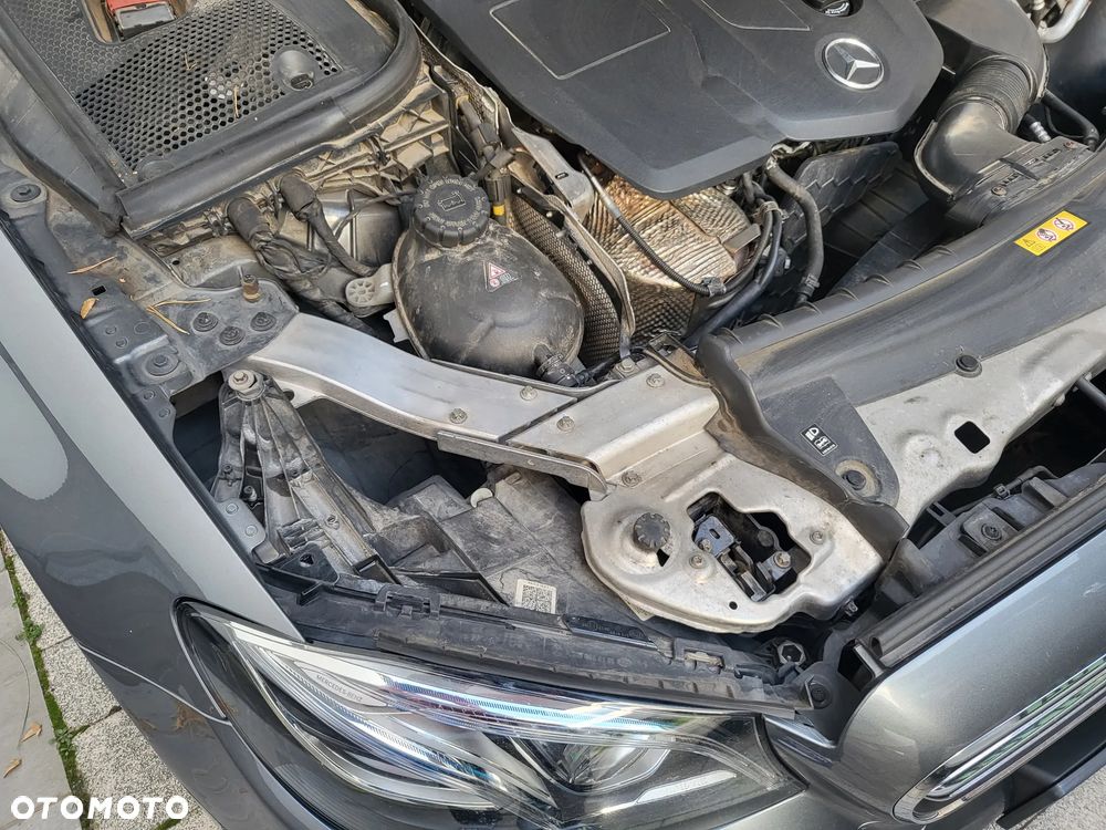 Mercedes-Benz Klasa E 220 d 9G-TRONIC - 30