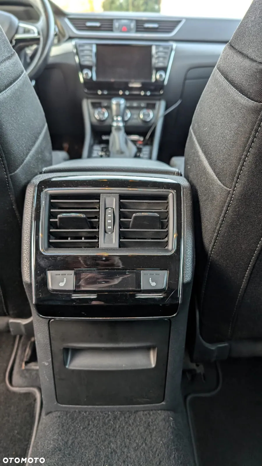 Skoda Superb 2.0 TDI Style DSG - 8