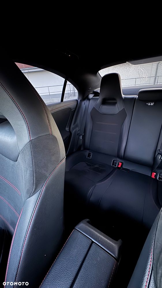 Mercedes-Benz CLA 200 AMG Line 7G-DCT - 3