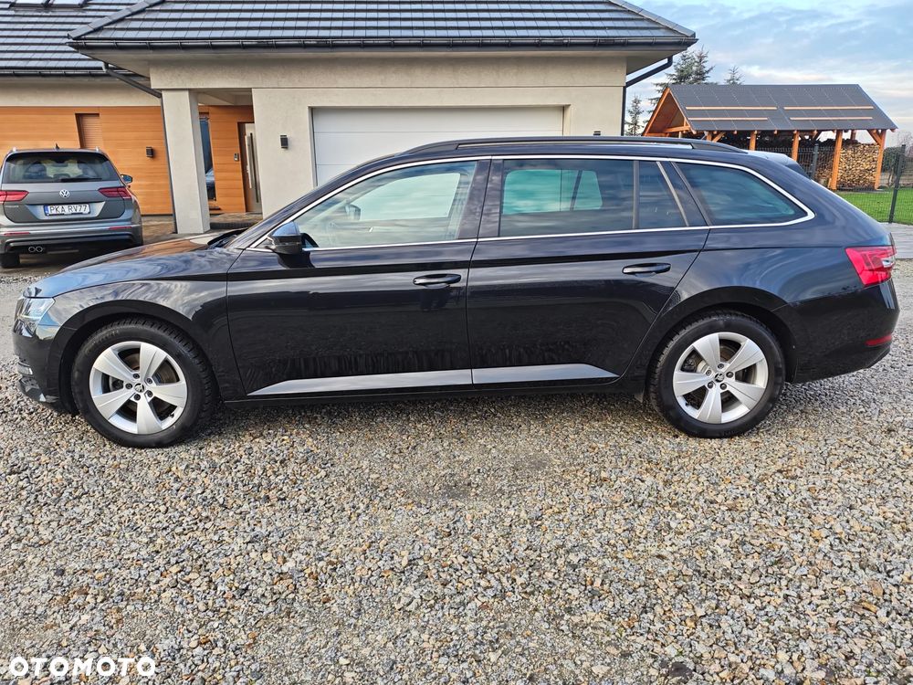 Skoda Superb 2.0 TDI SCR Style DSG - 2