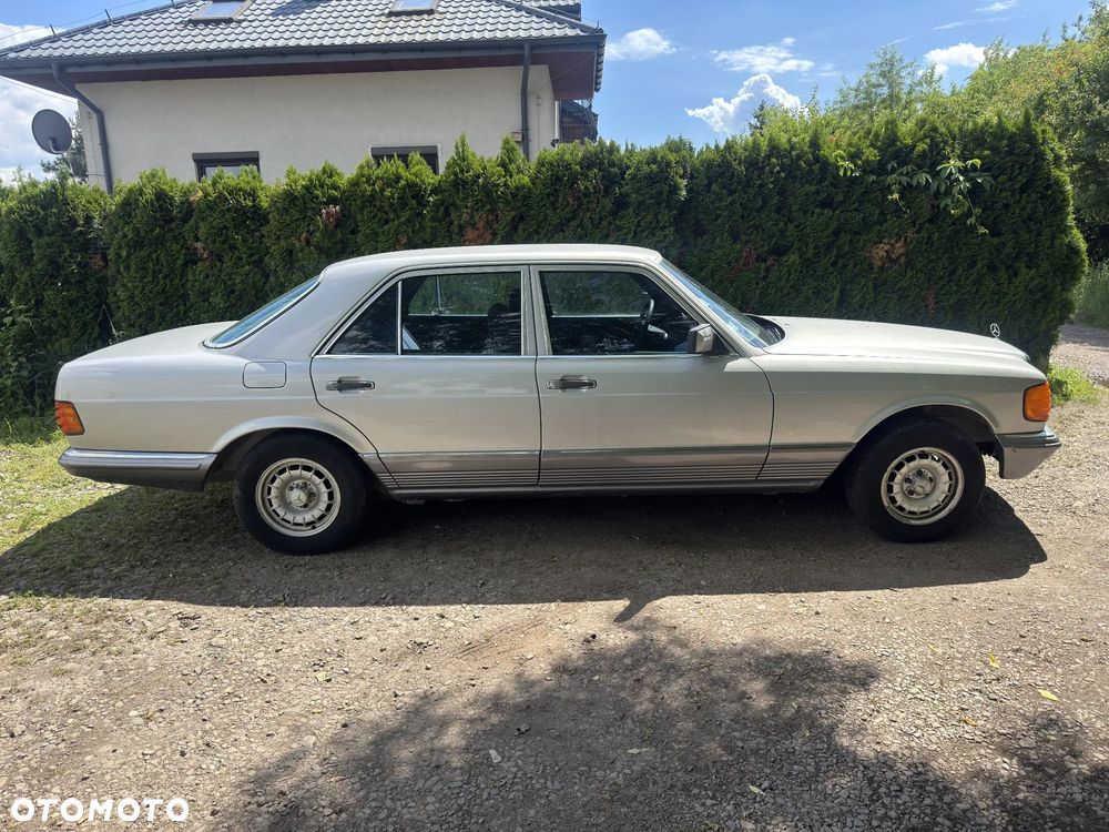 Mercedes-Benz 280 - 2