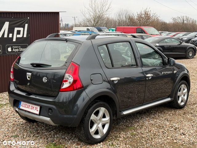 Dacia Sandero Stepway 1.6 - 6