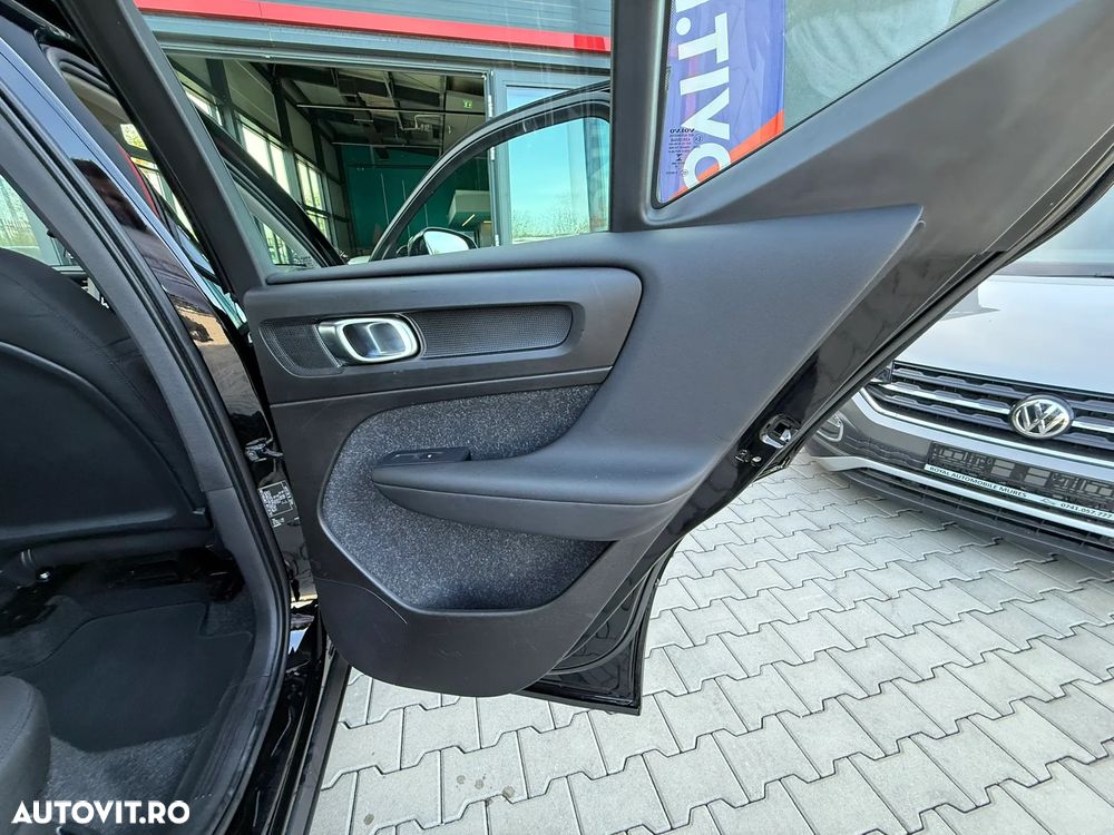 Volvo XC 40 D3 Momentum - 28