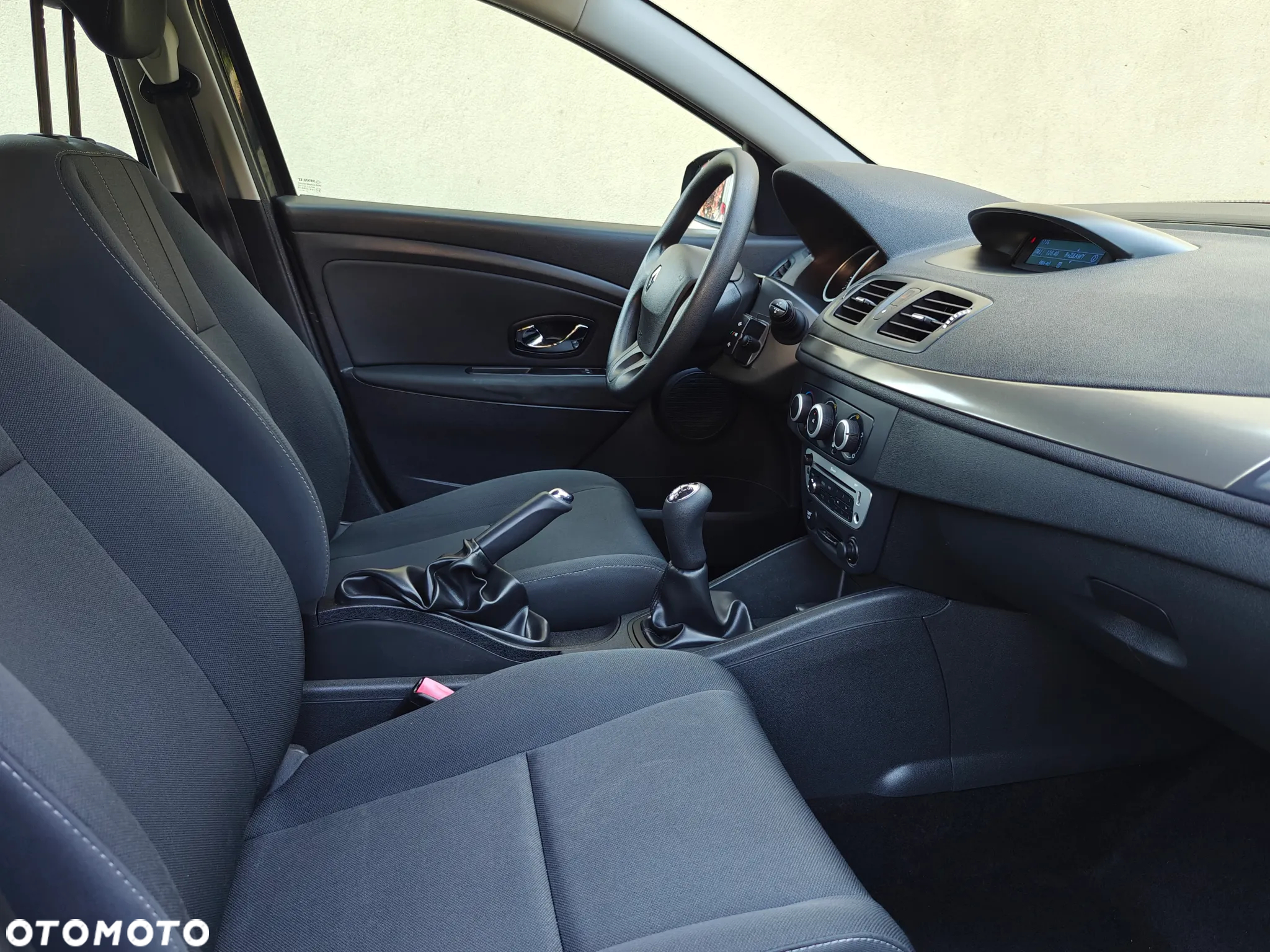 Renault Megane 1.6 16V 100 Authentique - 13