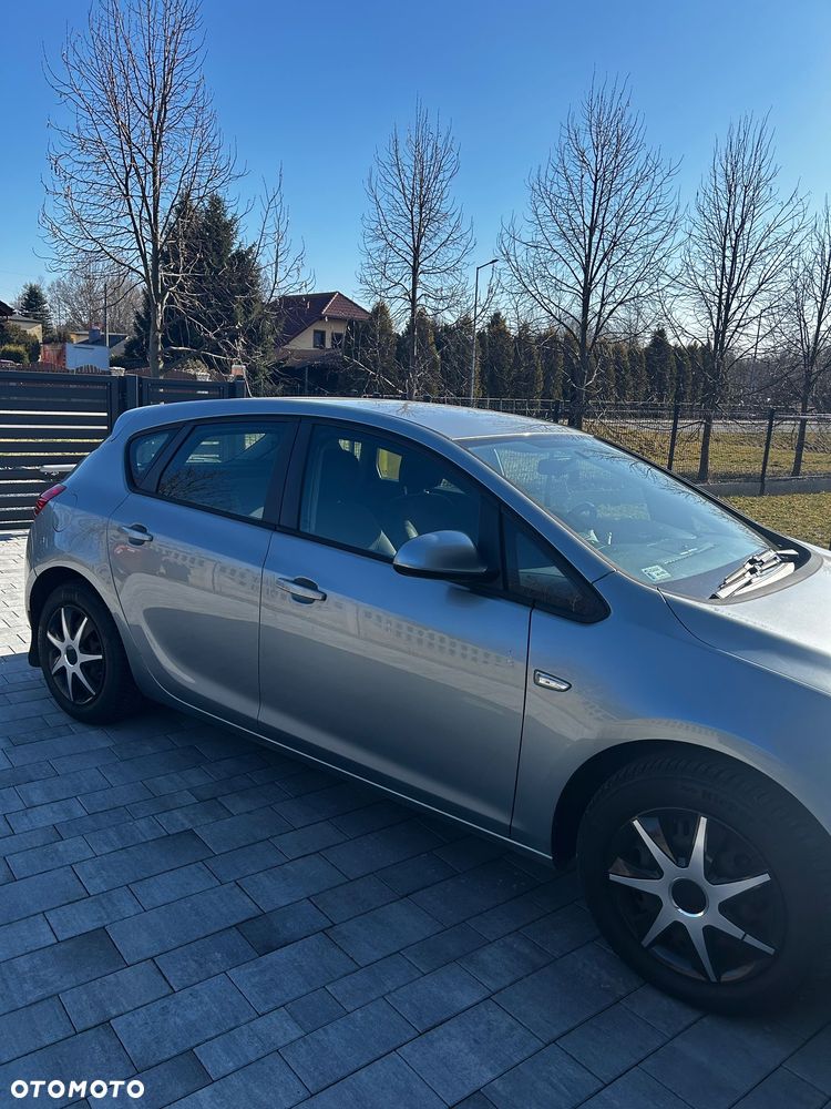 Opel Astra 1.4 Enjoy - 4