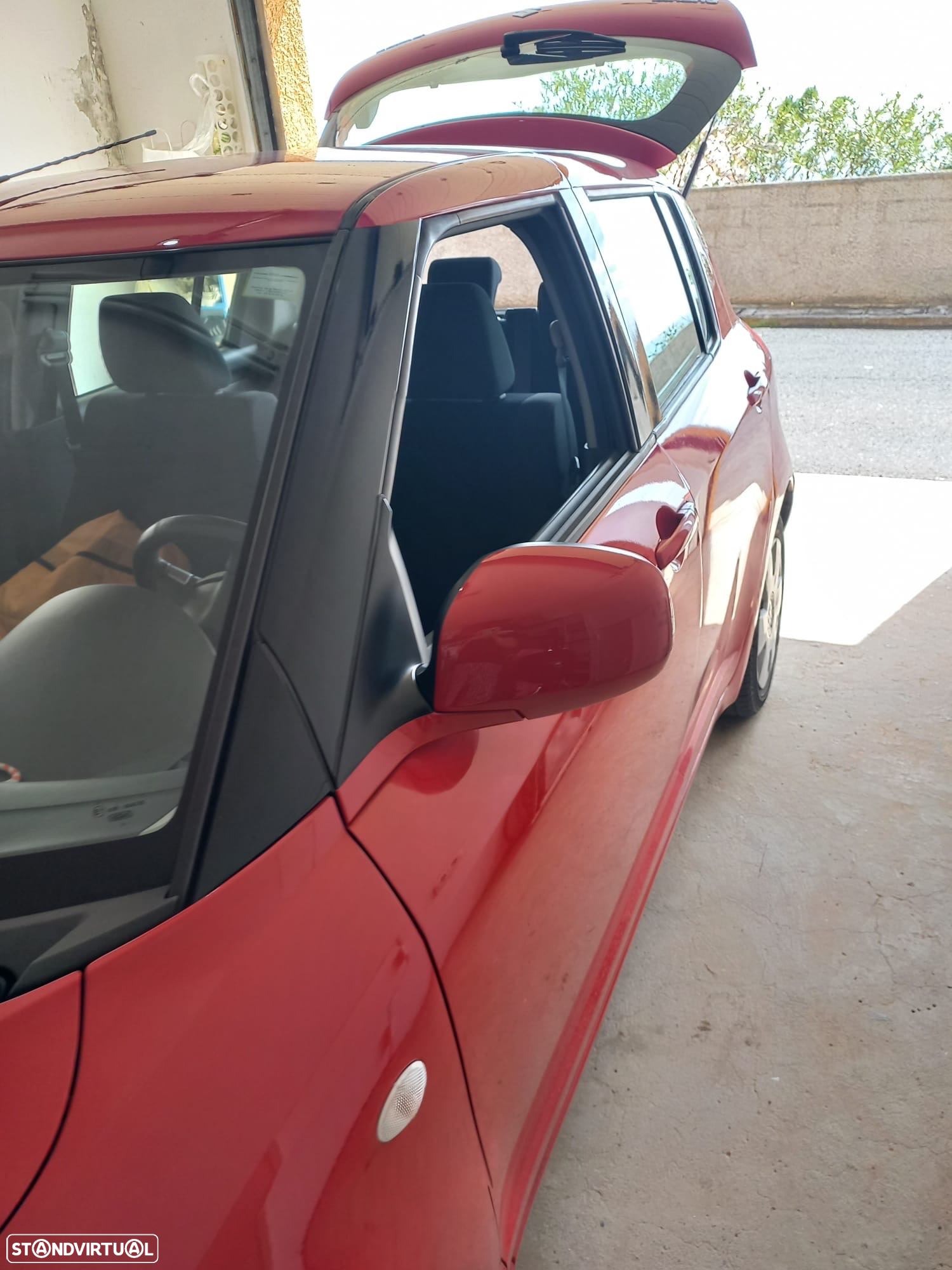 Suzuki Swift 1.3 16V GL - 11