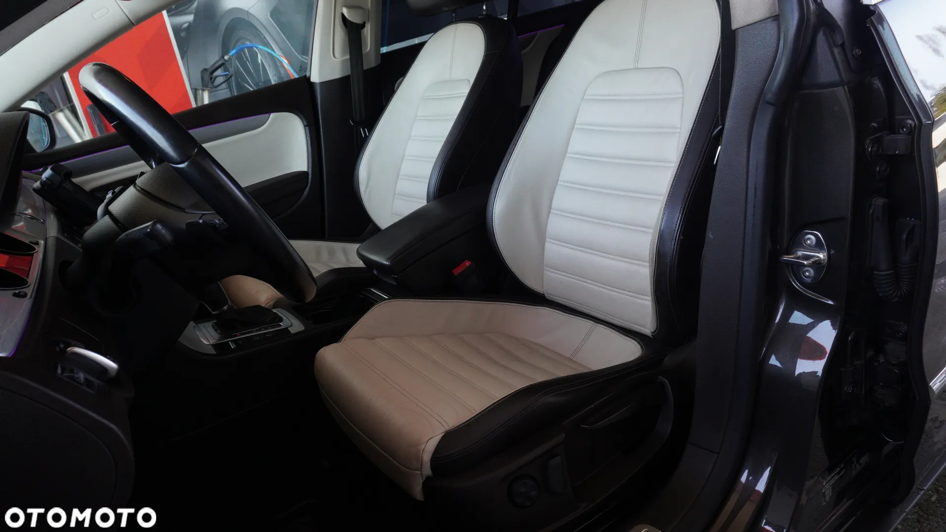 Volkswagen CC 2.0 TDI BlueMotion Technology DSG - 25