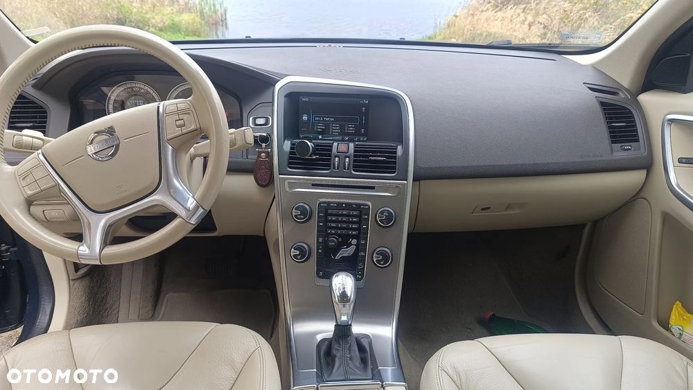 Volvo XC 60 D5 AWD Momentum - 20