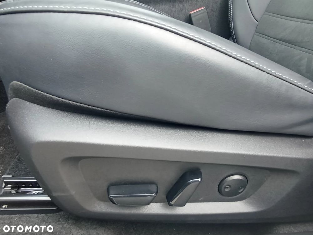 Mitsubishi Outlander Intense - 22