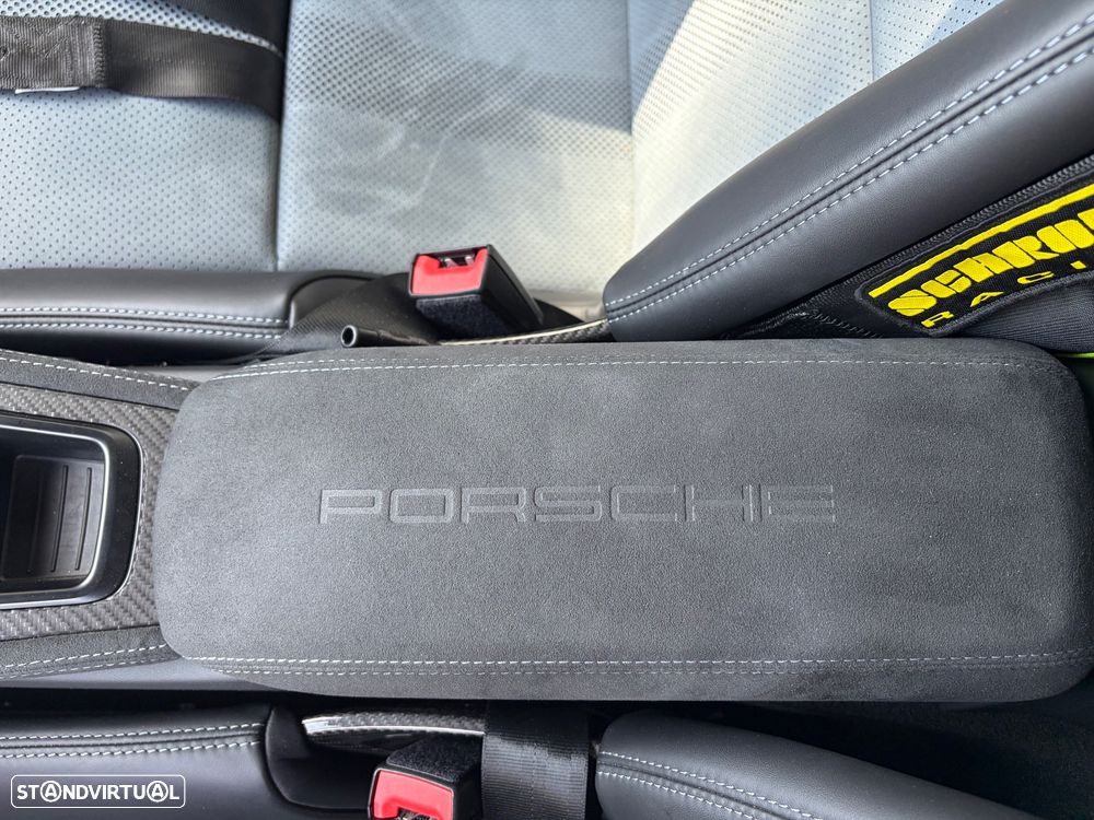 Porsche 718 Cayman GT4 RS - 19