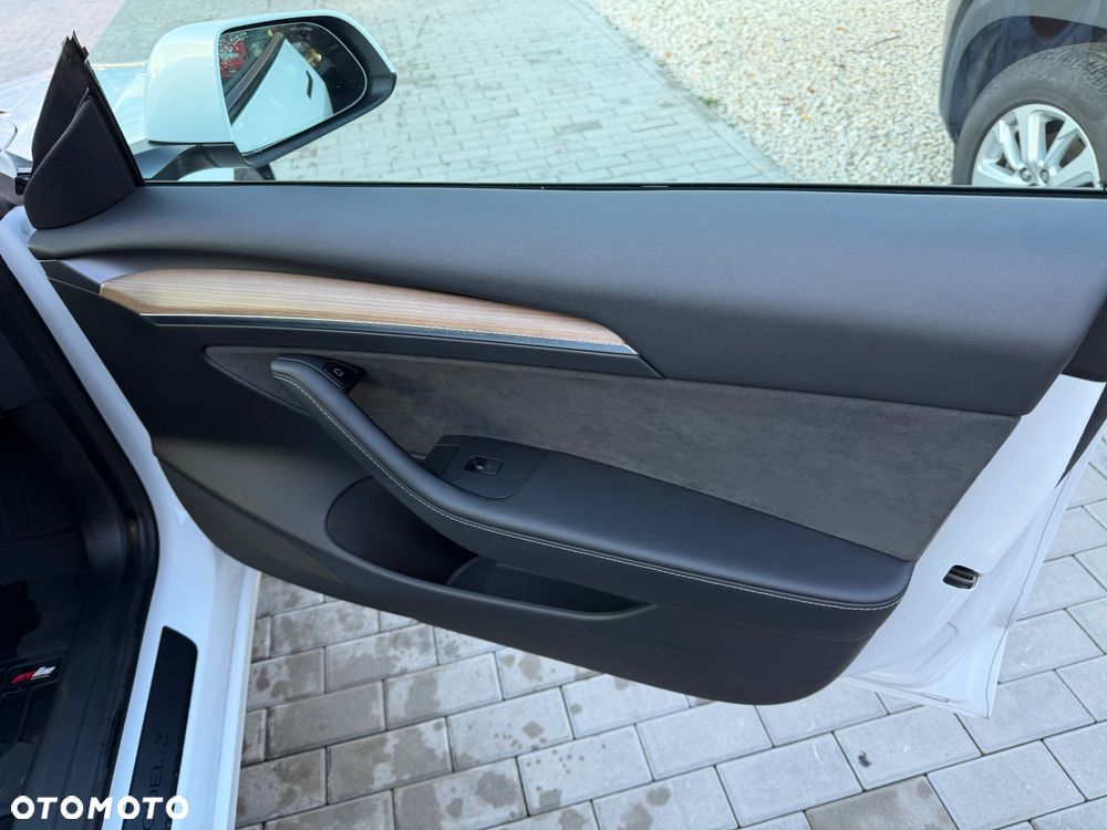 Tesla Model 3 RWD Hinterradantrieb - 33