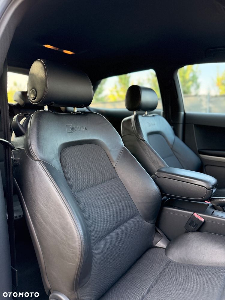 Audi A3 Sportback 2.0 TDI S line Sportpaket plus - 14