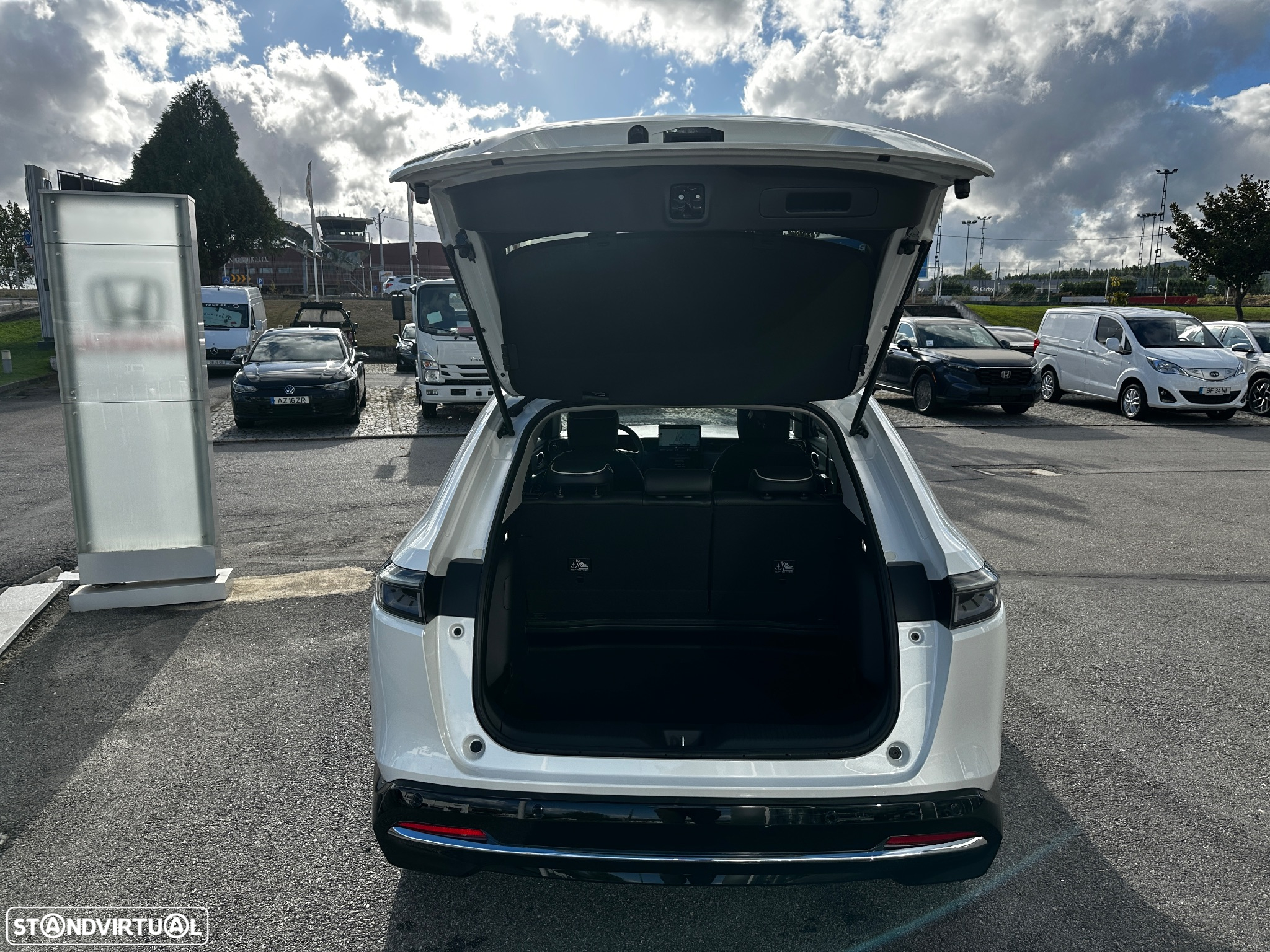 Honda e-Ny1 - 14