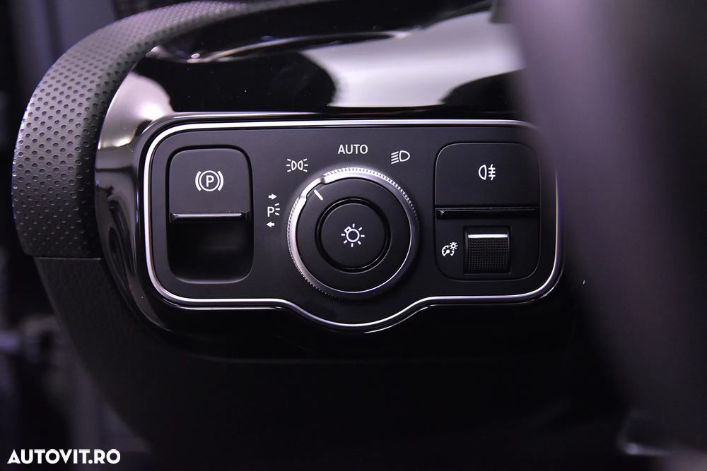 Mercedes-Benz CLA - 15