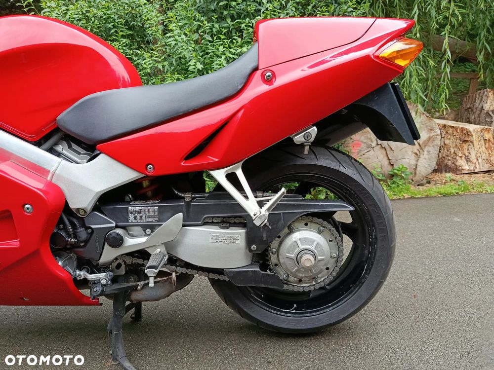 Honda VFR - 3