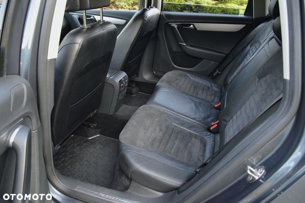 Volkswagen Passat 1.8 TSI Highline DSG - 28