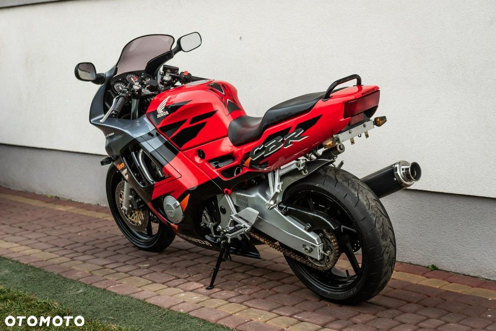 Honda CBR - 4