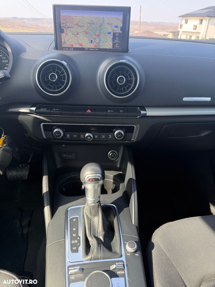 Audi A3 1.6 TDI ack (clean diesel) S tronic S line Sportpaket - 6