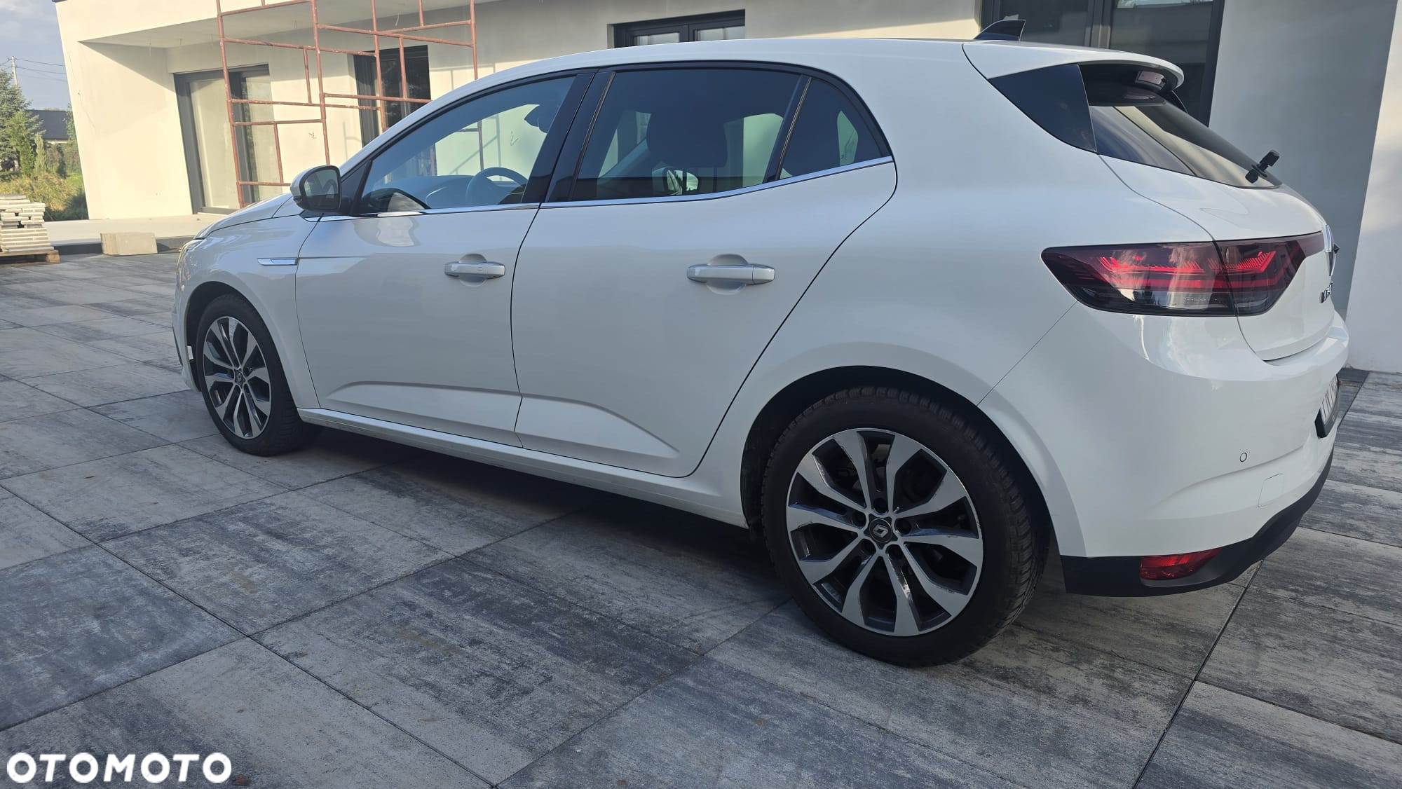 Renault Megane 1.3 TCe Intens EDC - 7