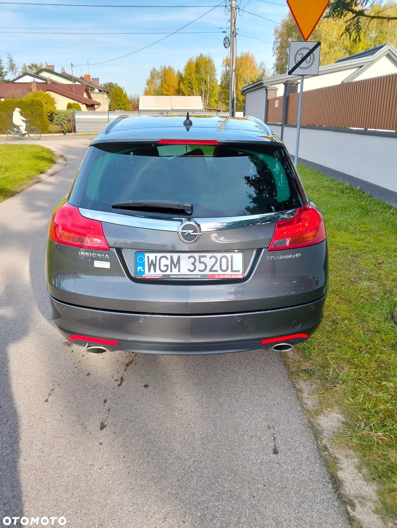 Opel Insignia - 10