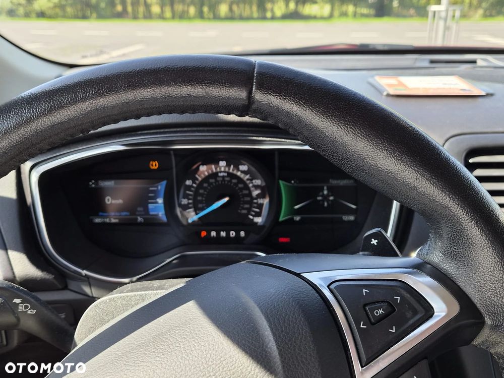 Ford Fusion 2.0 EcoBoost Titanium - 9