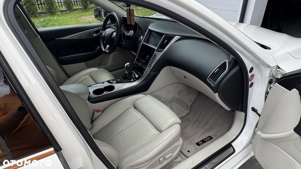 Infiniti Q50 Q50S Hybrid Sport Tech AWD - 9