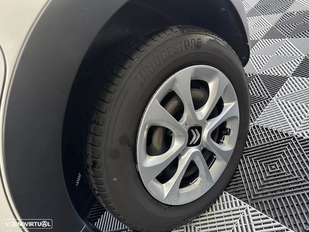 Citroën C3 1.2 PureTech Feel - 3
