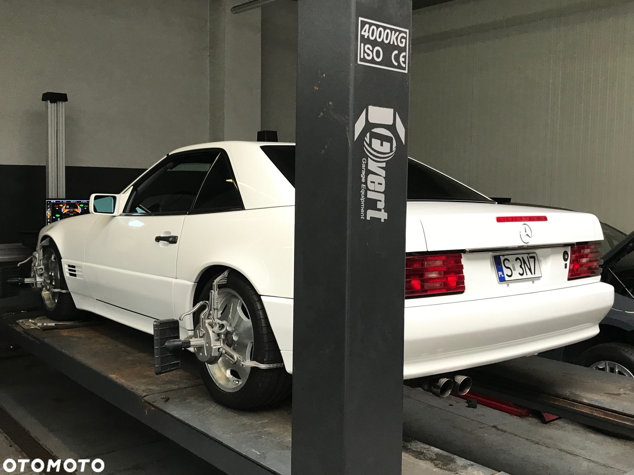 Mercedes-Benz SL 500 - 21