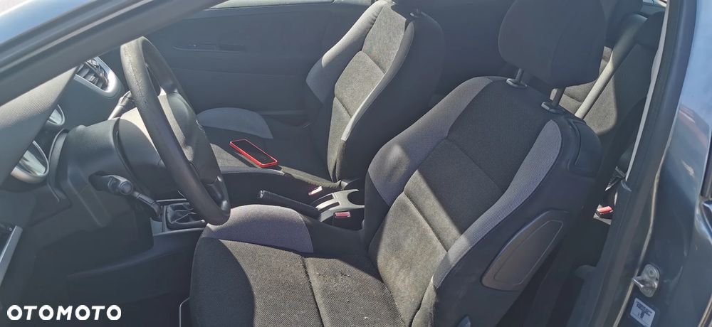 Peugeot 207 1.4 16V Trendy - 8