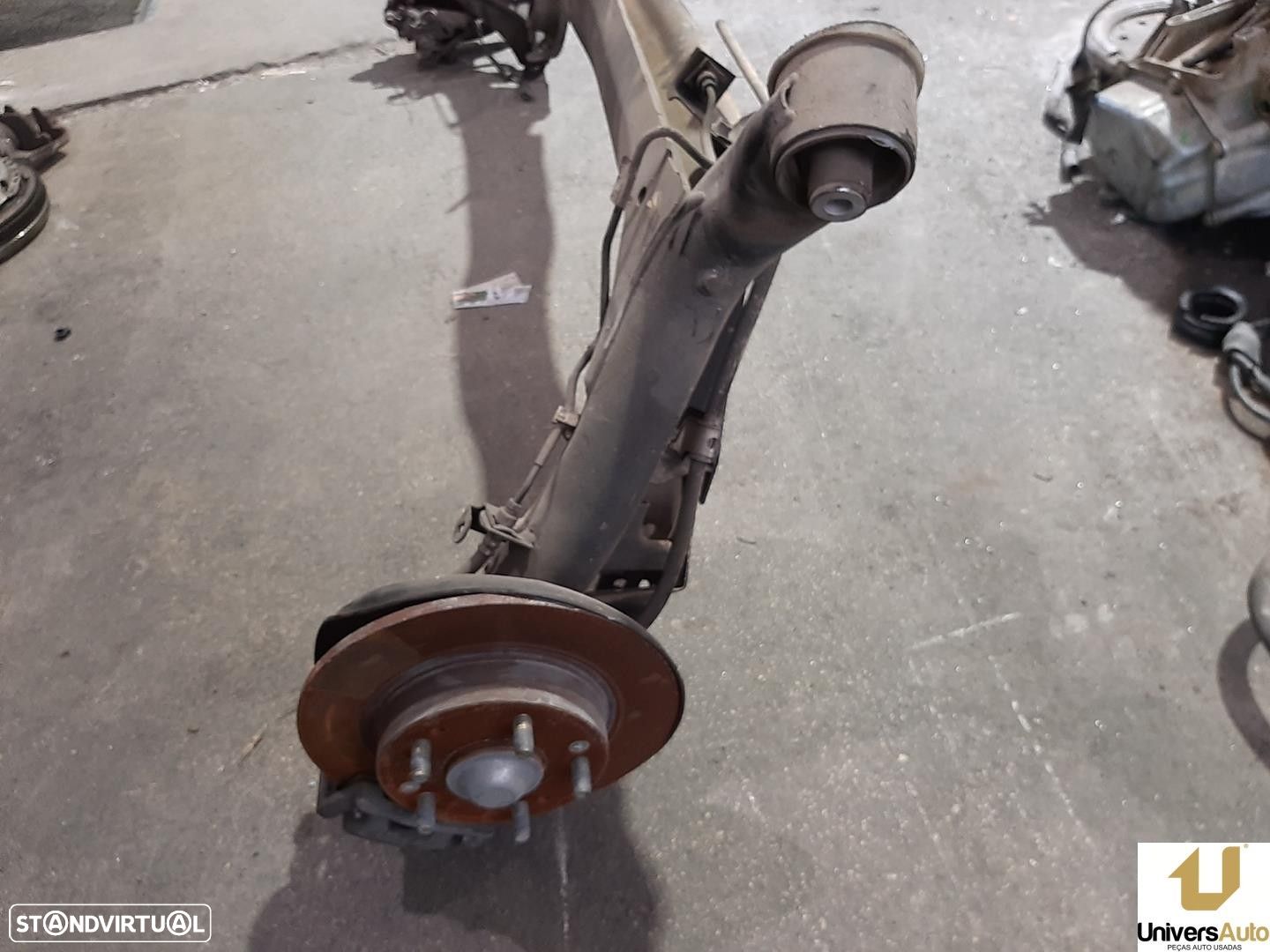 CHARRIOT TRASEIRO HONDA CIVIC IX 2009 - - 1