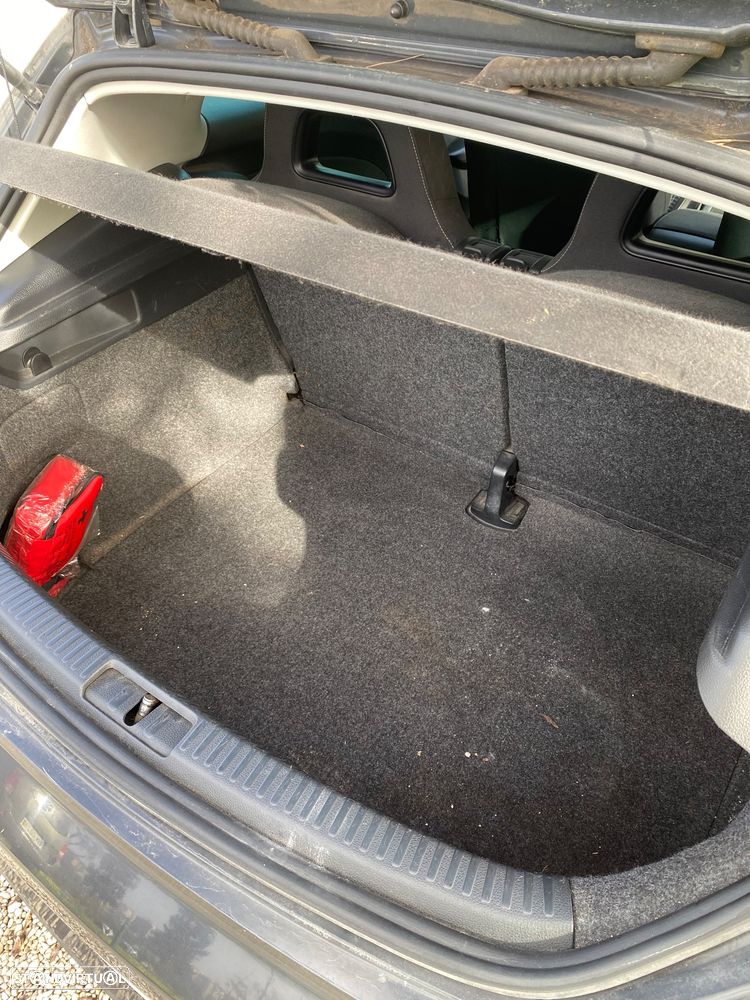 VW Scirocco 2.0 TDI Sport - 9